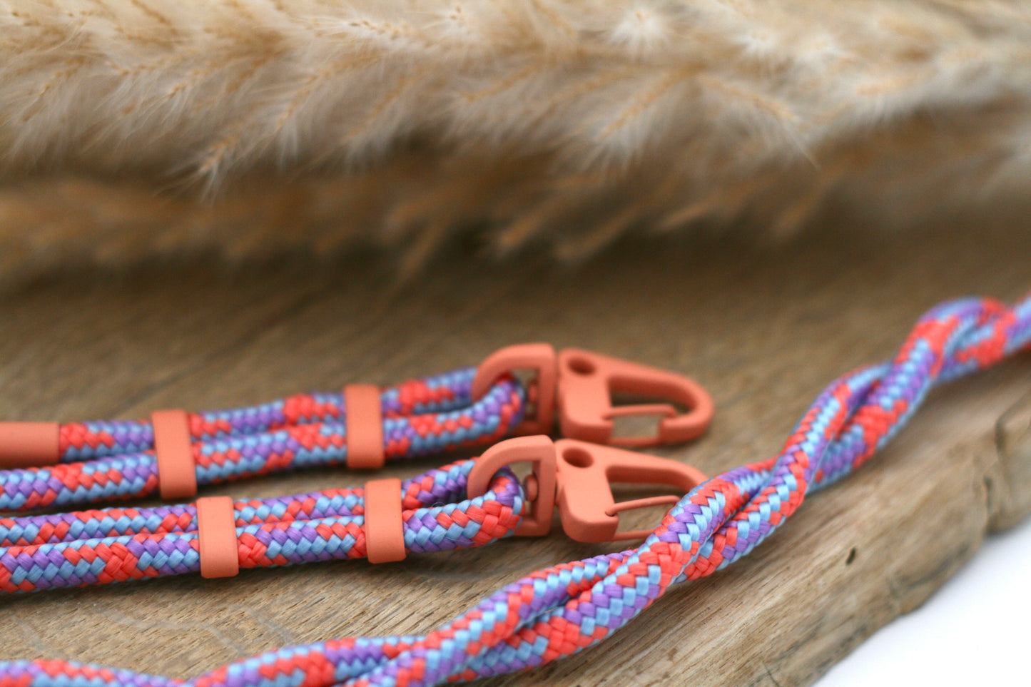2in1 Handyhülle & Karabinerband in Orange / Bunt