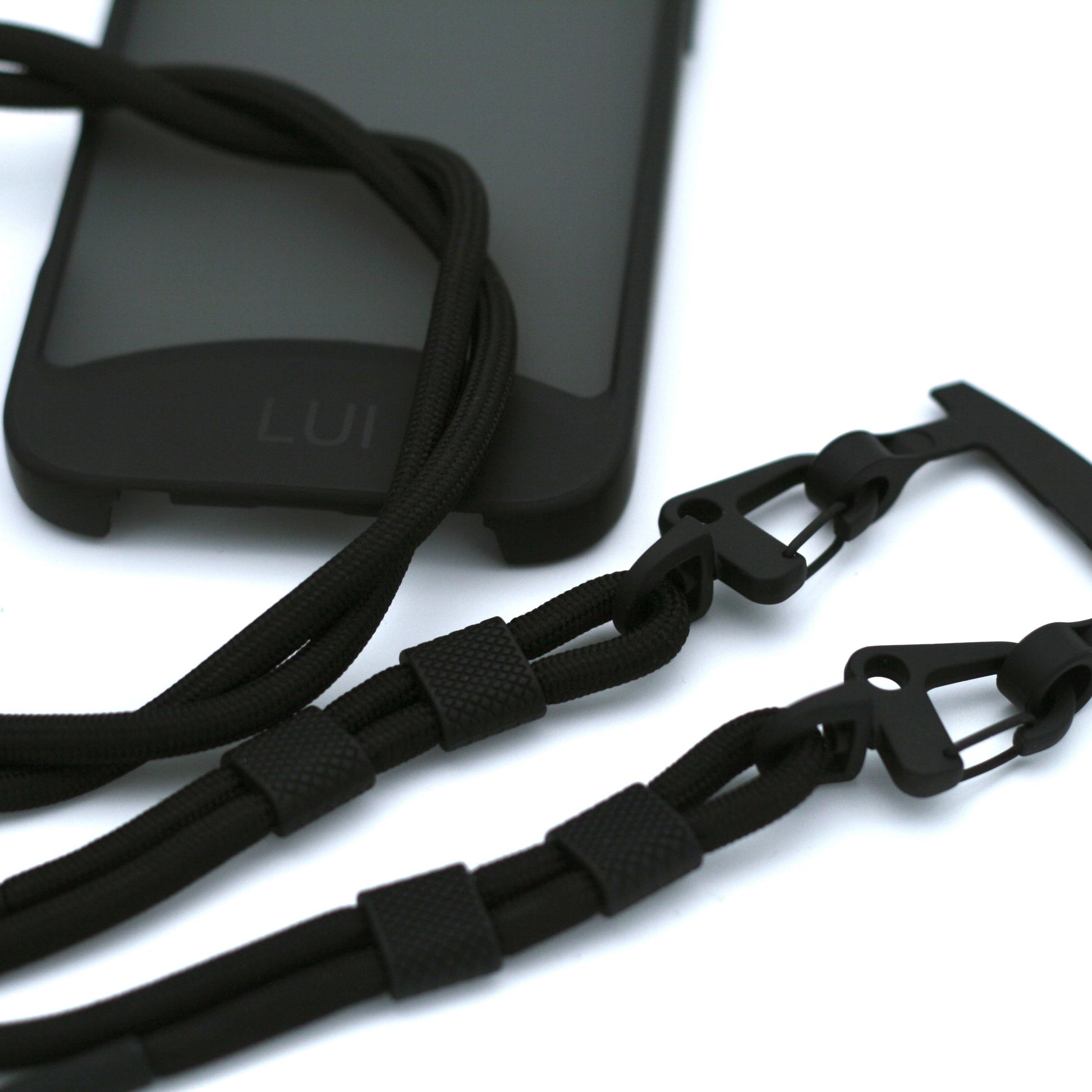 Handyhülle in schwarz/transparent mit abnehmbarem Band Karabiner in schwarz