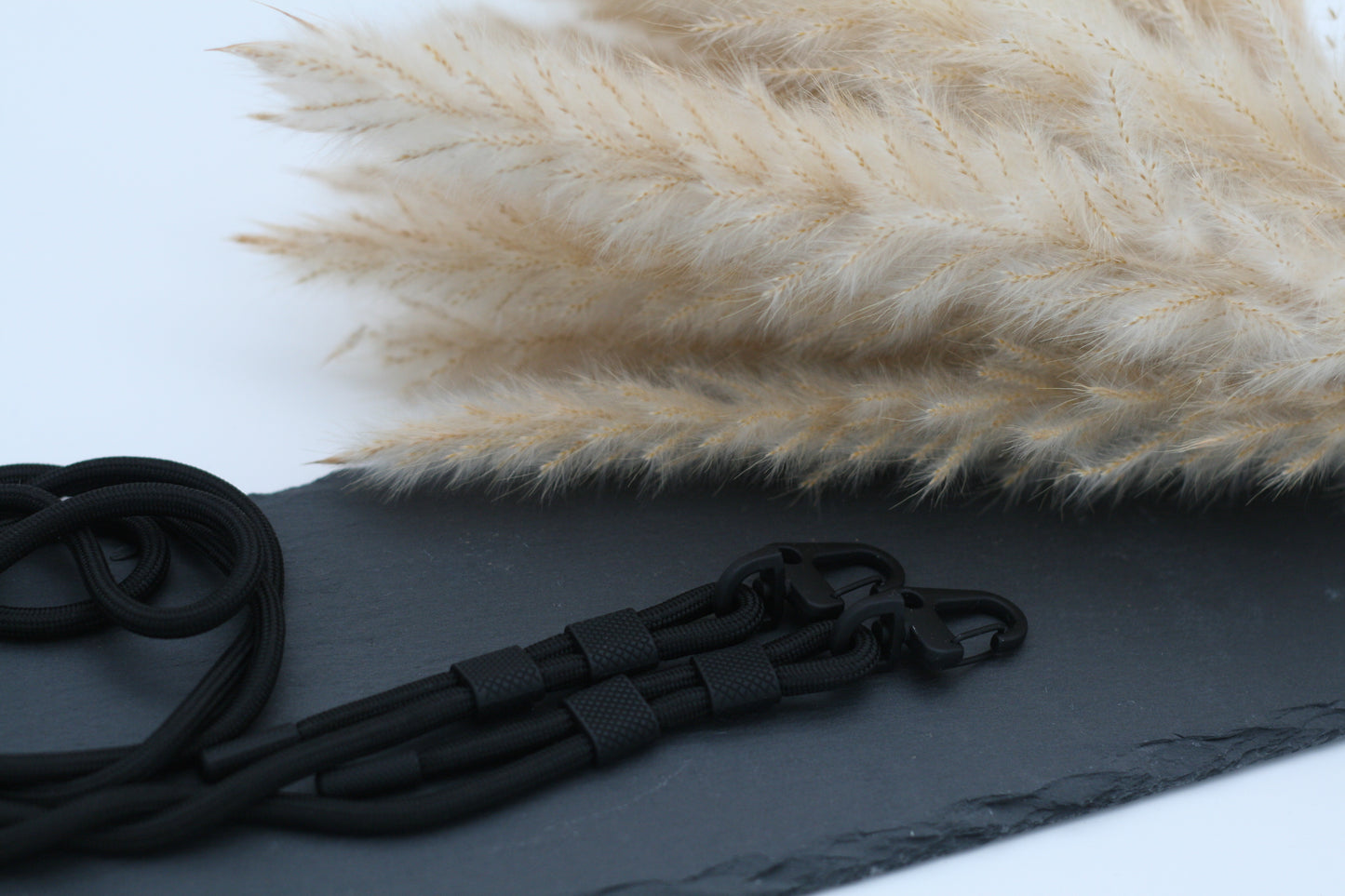 Karabinerband All Black
